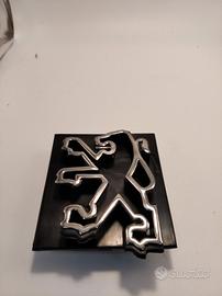 LOGO STEMMA EMBLEMA ANTERIORE COMPATIBILE CON PEUG