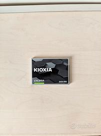 SSD Kioxia 960GB - 100%  Salute