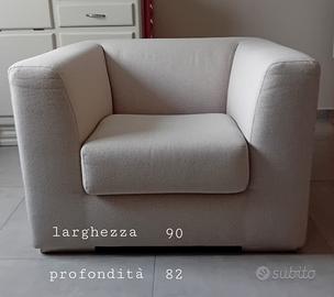 poltrona con rivestimento in stoffa, sfoderabile.