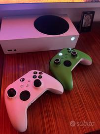 Xbox Series S + 2 Controller