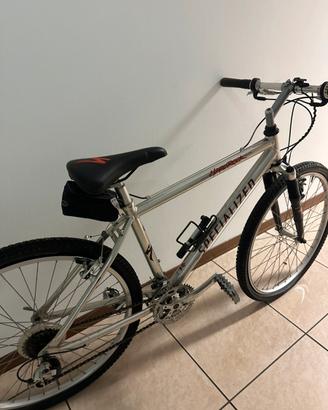 Mountain bike Specialized