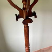 Appendiabiti in legno