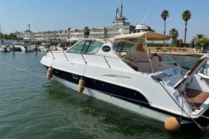 Stupendo Natante enorme