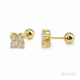 Orecchini a Fiore con Diamante Moissanite