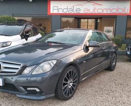 Mercedes-benz E 350 Coupé BlueEFFICIENCY Avantgard