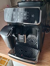 Macchina per caffè e cappuccino Philips Serie 2200