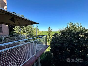 Casa indipendente di 360 m² con più di 5 locali e 