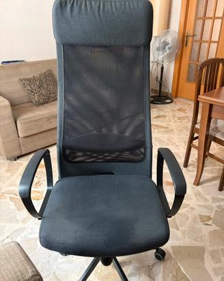 Sedia ufficio ergonomica con supporto lombare