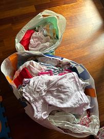 Lotto vestiti neonata 1-6 mesi