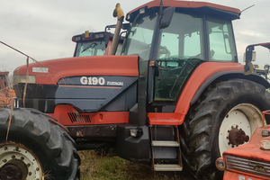 Trattrice agricola g 190 new holland