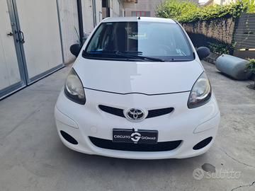 Toyota Aygo 1.0 12V VVT-i 5 porte Sol Connect
