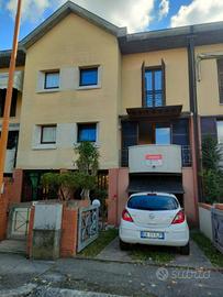 Villetta a schiera di 213 m² con più di 5 locali e