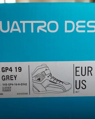 Scarpe da moto in confezione originale