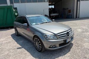 Mercedes benz w204 anno 2009