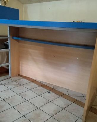 Letto soppalco con cassettoni