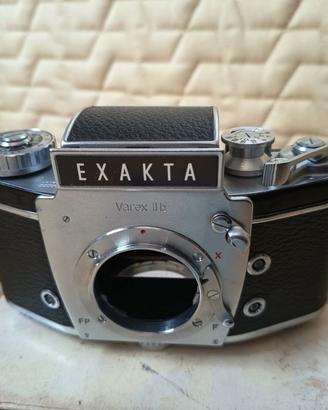 Fotocamera Exacta Varex IIb
