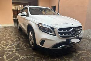 Mercedes GLA 220 4MATIC Executive