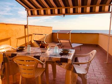 Torvaianica ESTATE 2026 Attico /Loft fronte spiagg