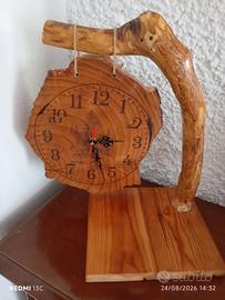 Orologio in legno massello 
