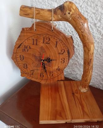 Orologio in legno massello 
