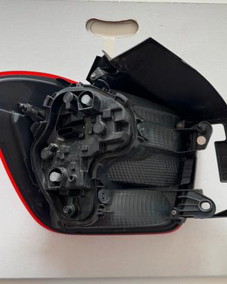 Faro Posteriore DX BMW F20 - 2014
