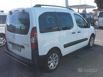 Peugeot Partner 1.6 hdi 120CV VETRATO 5 POSTI
