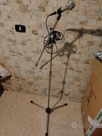 Asta da microfono professionale 