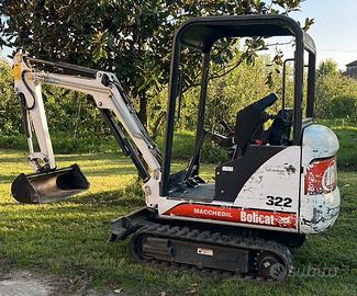 Bobcat 322 carro allargabile