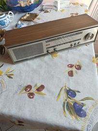 vecchia radio funzionante europhon 800