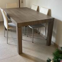 Tavolo salone fino a 12 posti