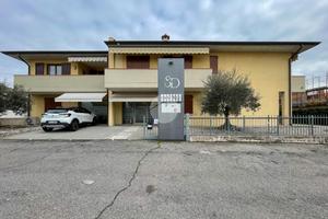 NEGOZIO A CASTIGLIONE DELLE STIVIERE