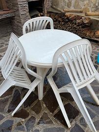 tavolo da giardino con 3 sedie