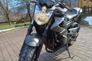 XJ6 600 Yamaha XJ6 (09/2011)