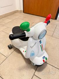 Vespa primavera bianca Chicco