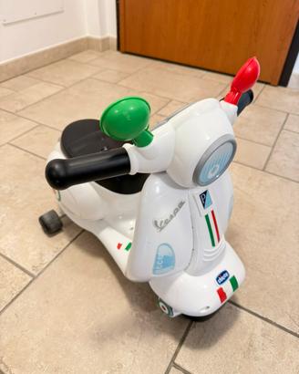 Vespa primavera bianca Chicco