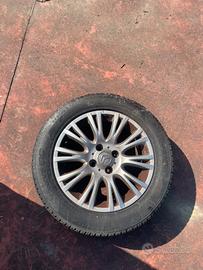 Cerchi in lega 16 + gomme 4 stagioni nuove