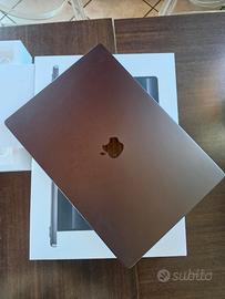 MacBook Pro 16 M3 Max  36GB RAM 1TB