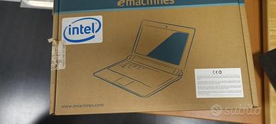 Portatile 10 pollici LED Emachines, come nuovo