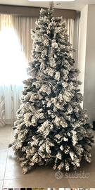Albero di Natale 240 cm  innevato