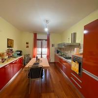 Luminoso trilocale con doppio posto auto