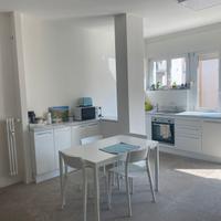 Stanza singola con balcone in via Rio Molino Gries