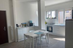 Stanza singola con balcone in via Rio Molino Gries