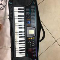 Pianola  tastiera Cassio per scuole medie