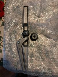 Attrezzo bordo scudo vespa