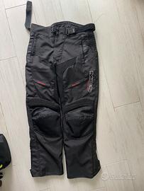 Giacca e pantaloni moto