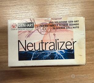 Dispositivo per auto che neutralizza le scosse