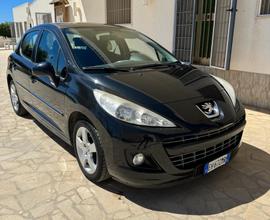 Peugeot 207 - 2011