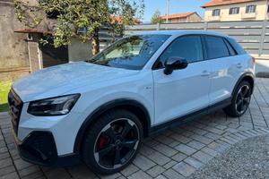 Audi Q2 35 1.5 TFSI Sline -Identity Black -