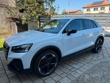 Audi Q2 35 1.5 TFSI Sline -Identity Black -