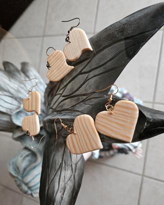 Orecchini on legno a mano